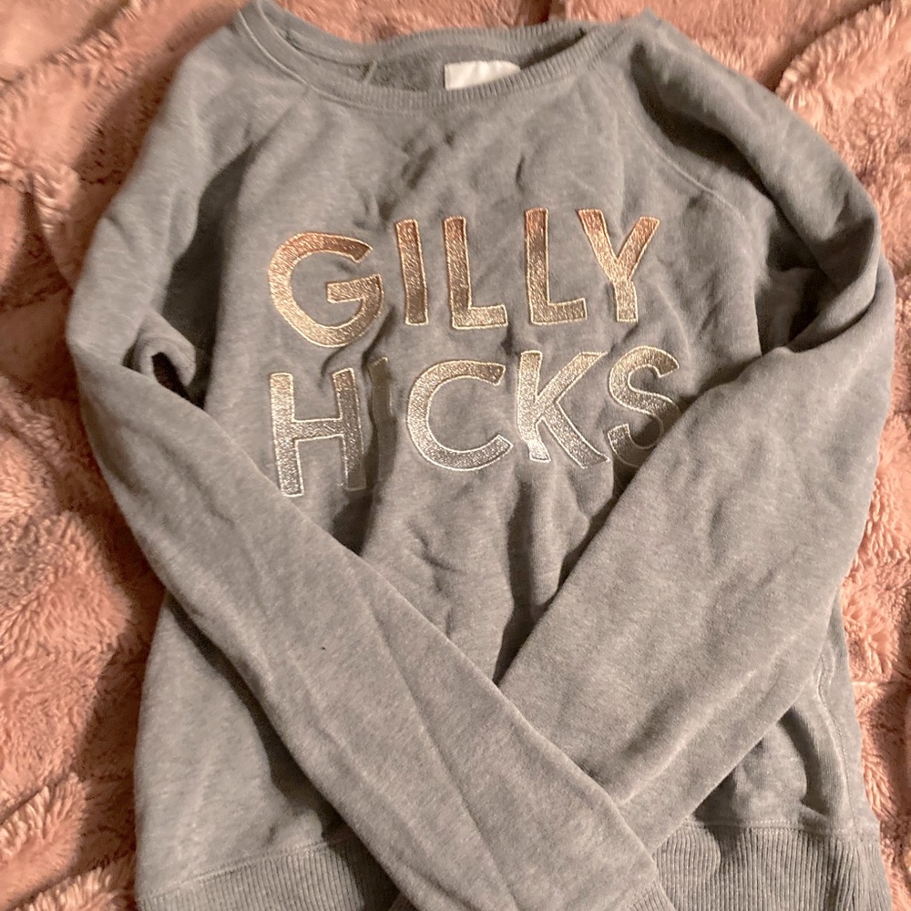 Gilly hicky sweatshirt used and in great condition